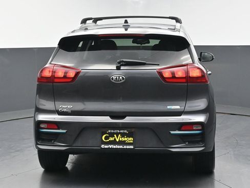 Used 2020 Kia Niro EX image 4