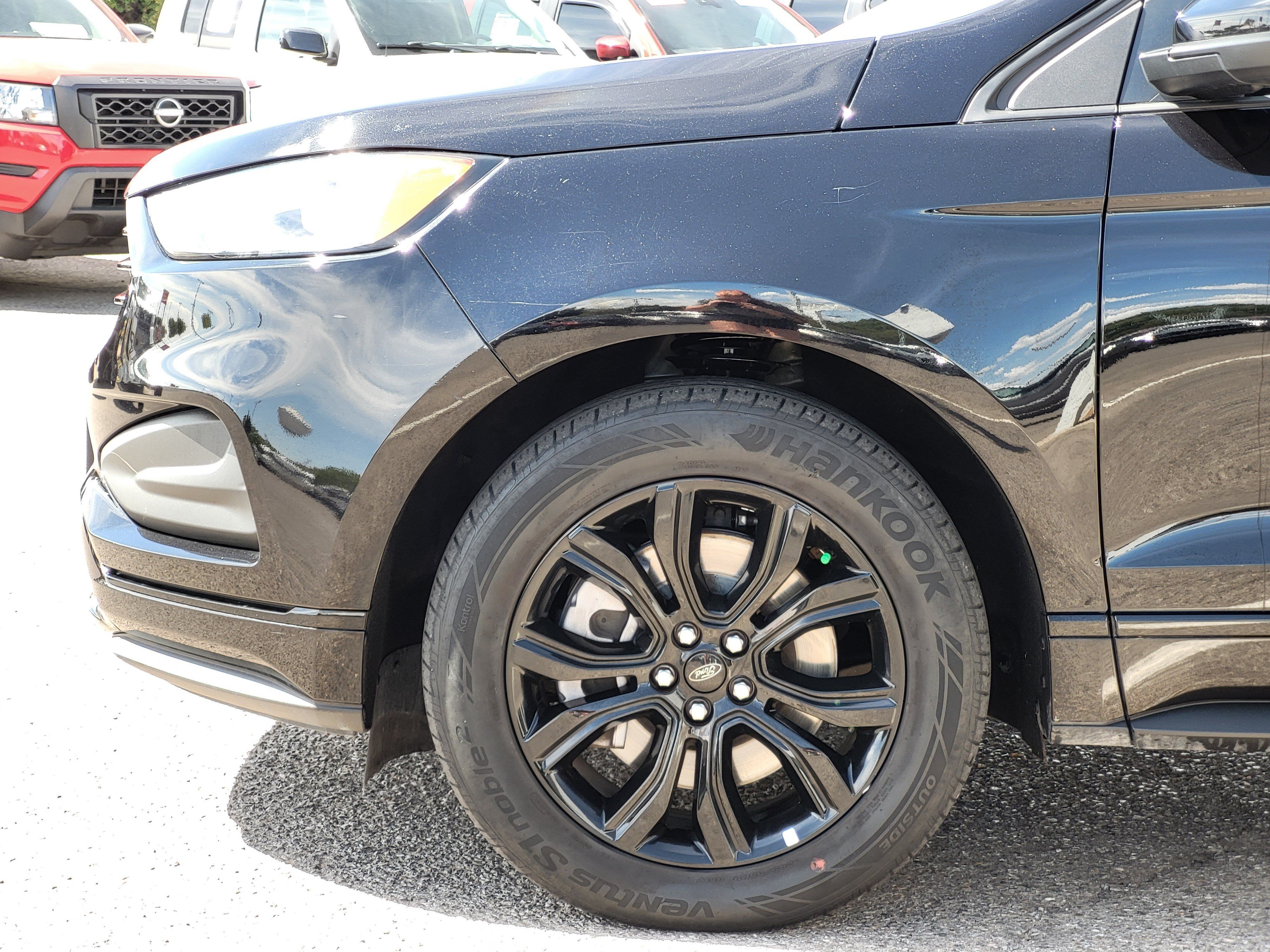 Used 2024 Ford Edge SE w/ Black Appearance Package AWD/4WD image 8