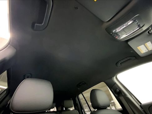 Certified 2024 Mercedes-Benz GLB 250 image 24