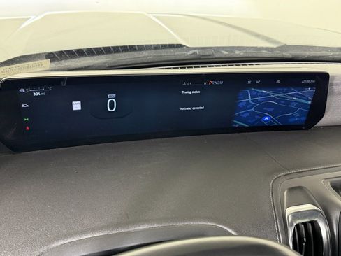 Used 2025 Ford Expedition Platinum w/ Driver's Package image 16