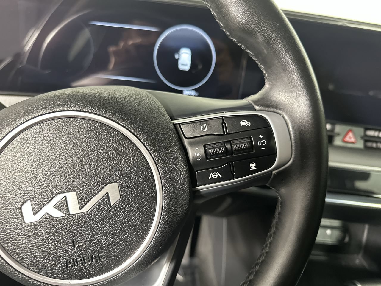 Certified 2023 Kia Sportage SX FWD image 7