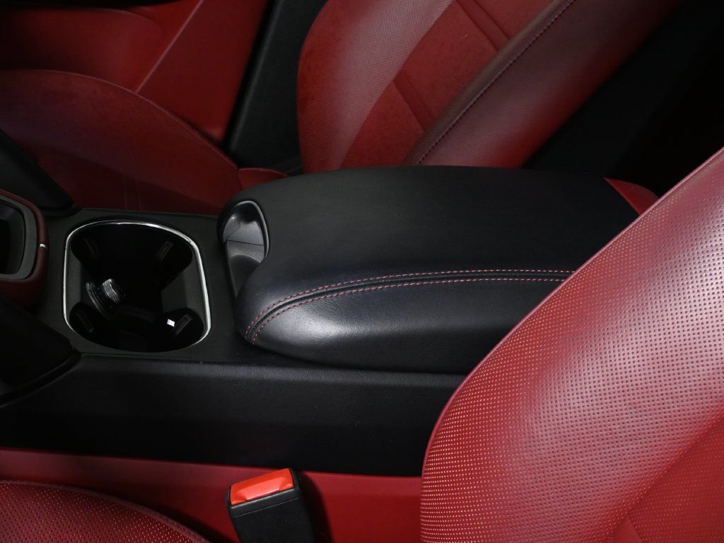 Used 2023 Porsche Cayenne AWD/4WD image 28