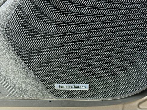 New 2025 Subaru Forester Limited image 18