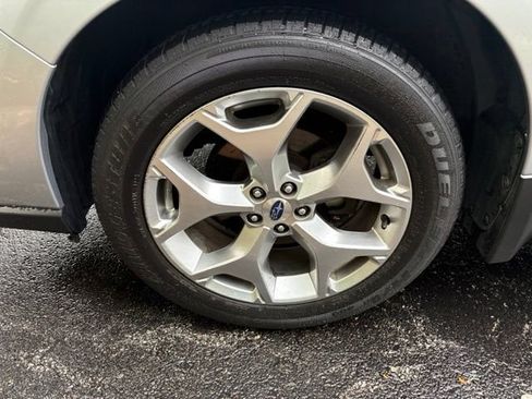 Used 2017 Subaru Forester 2.5i Touring AWD/4WD image 9