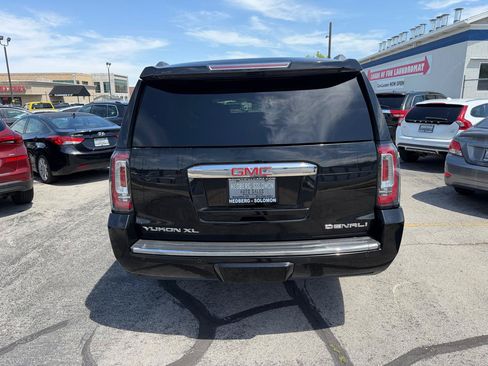 Used 2015 GMC Yukon XL Denali AWD/4WD image 6