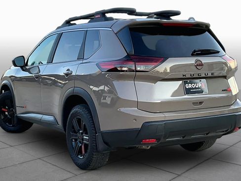 Certified 2025 Nissan Rogue SV AWD/4WD image 11