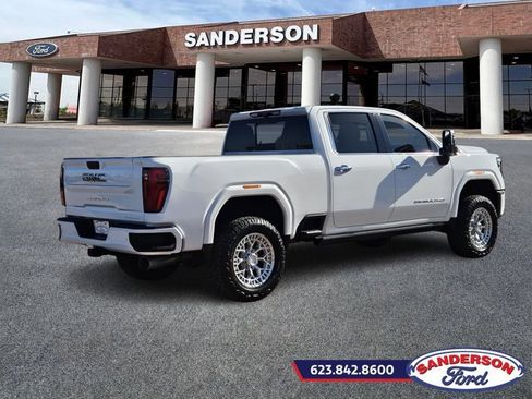 Used 2025 GMC Sierra 2500 Denali Ultimate w/ Max Trailering Package image 3