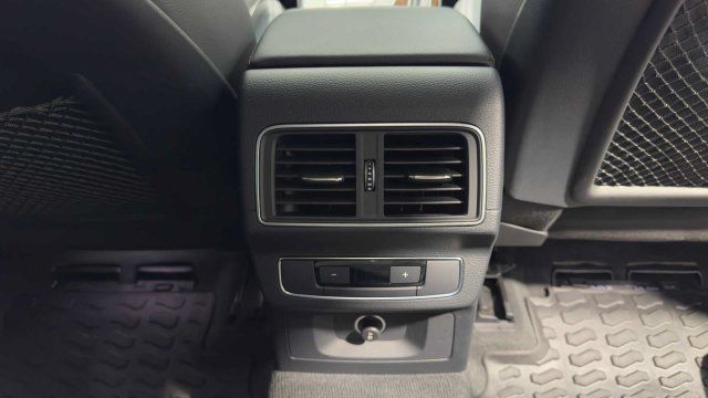 Used 2018 Audi Q5 2.0T Premium AWD/4WD image 16