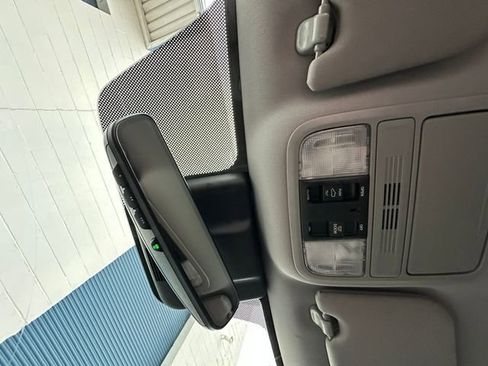 Used 2018 Honda Odyssey EX-L image 31
