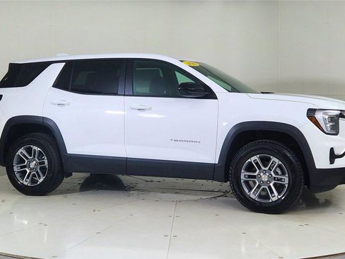 Used 2026 GMC Terrain Elevation image 8