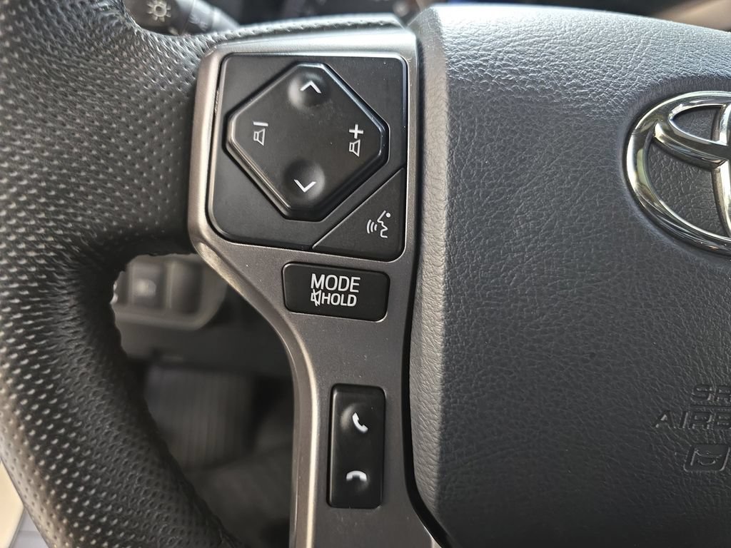 Certified 2018 Toyota Tacoma Limited AWD/4WD image 21
