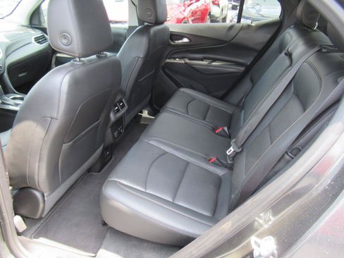 Certified 2018 Chevrolet Equinox Premier FWD image 31