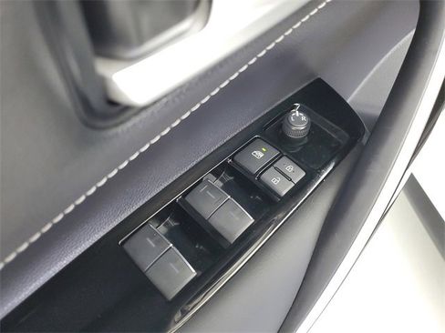 Used 2022 Toyota Corolla XSE image 21