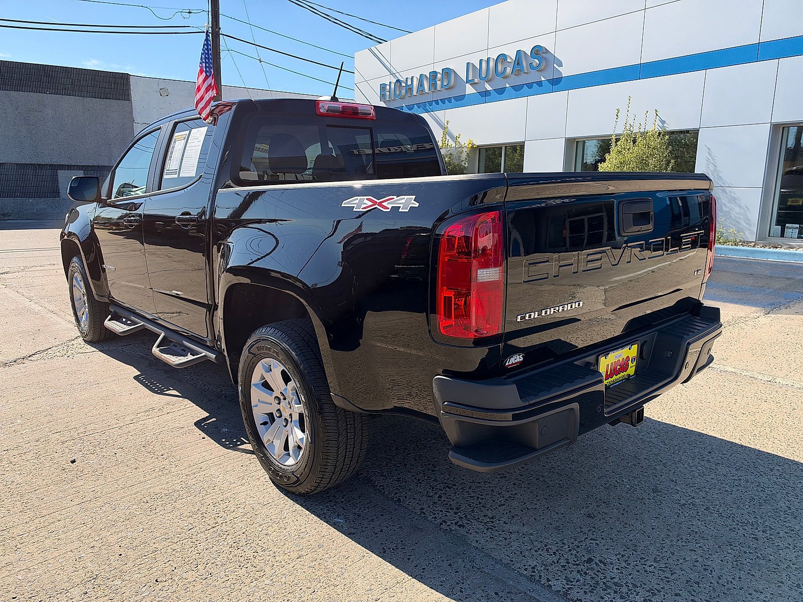 Used 2022 Chevrolet Colorado LT w/ Safety Package AWD/4WD image 7