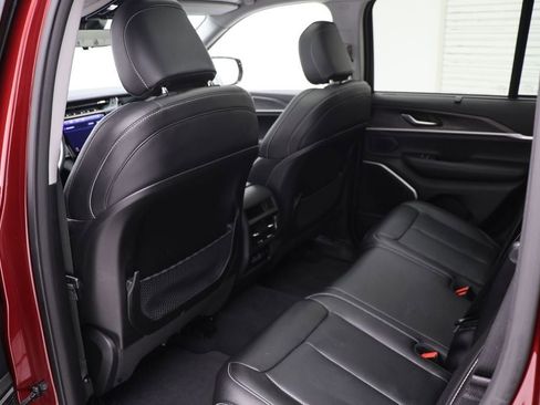 Used 2023 Jeep Grand Cherokee 4WD 4xe w/ Luxury Tech Group II image 10