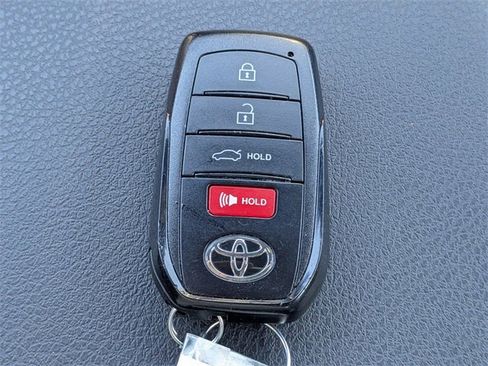 Used 2025 Toyota Camry LE image 30