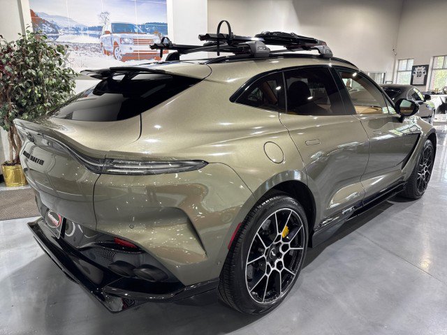Used 2023 Aston Martin DBX 707 AWD/4WD image 2
