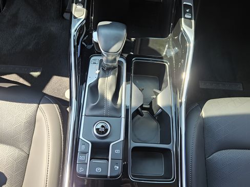 Used 2023 Kia Sorento SX FWD image 17