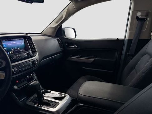 Used 2021 Chevrolet Colorado LT w/ LT Convenience Package image 22