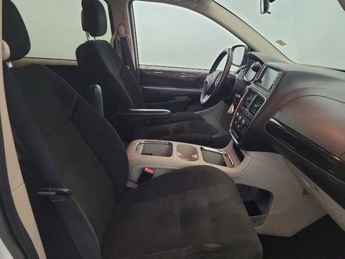 Used 2015 Dodge Grand Caravan SXT w/ Rear Park Assist Package FWD image 21