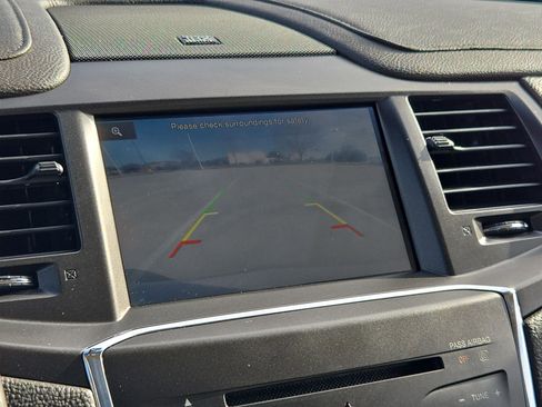 Used 2014 Lincoln MKS w/ Equipment Group 101A image 25