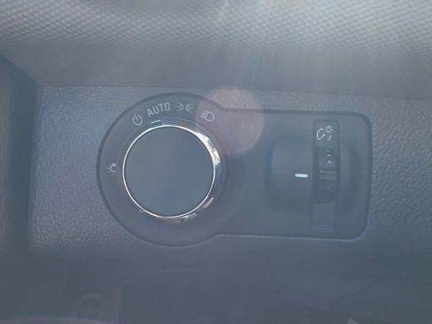 Used 2015 Chevrolet Sonic LT FWD image 22