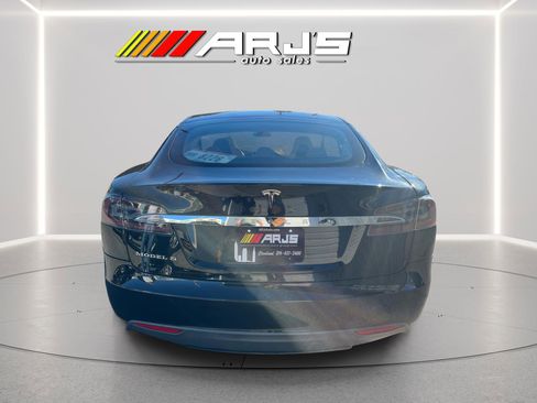 Used 2013 Tesla Model S 4dr Sdn image 4