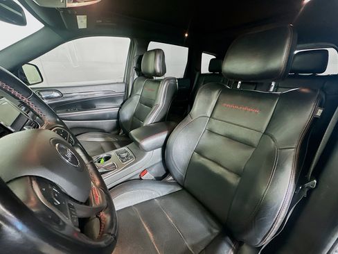 Used 2020 Jeep Grand Cherokee Trailhawk w/ Trailhawk Luxury Group image 13