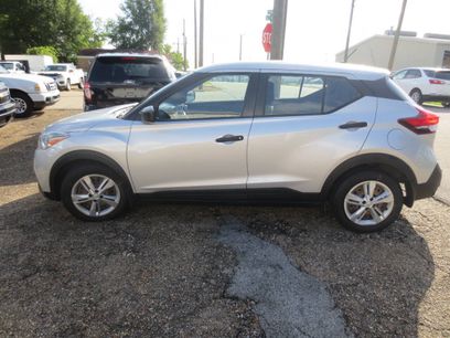 Used 2020 Nissan Kicks S