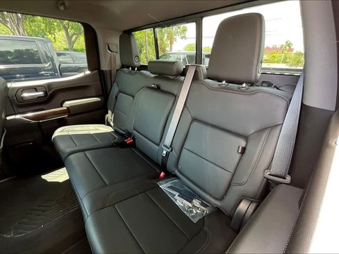 Used 2021 Chevrolet Silverado 1500 LT Trail Boss w/ LT Trail Boss Premium Package AWD/4WD image 23