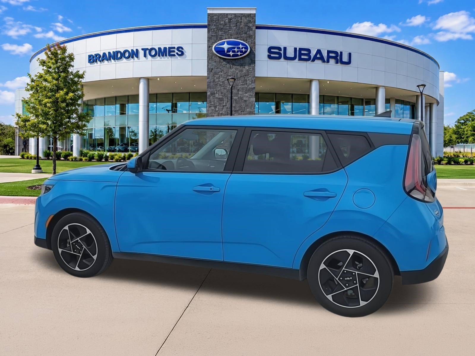 Used 2023 Kia Soul EX FWD image 7