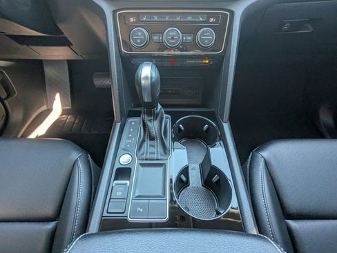 Used 2023 Volkswagen Atlas SE image 25