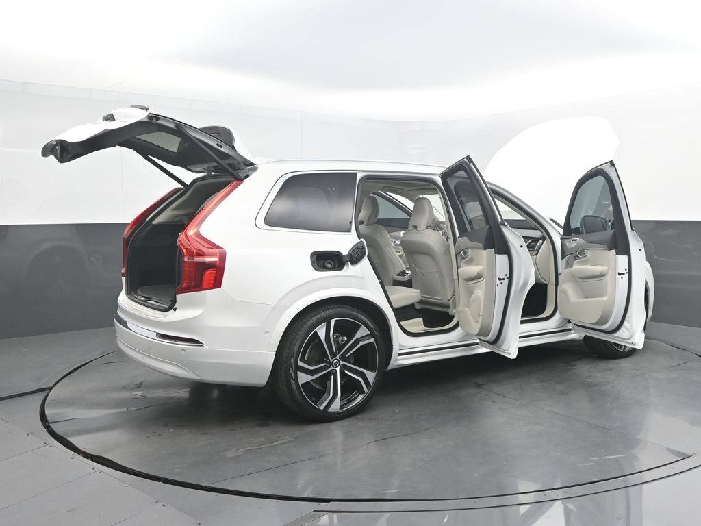 Certified 2024 Volvo XC90 B6 Ultimate w/ Lounge Package AWD/4WD image 38