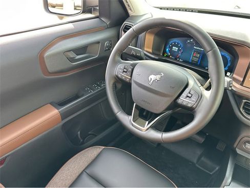 New 2025 Ford Bronco Sport Outer Banks w/ Sasquatch Outer Banks Package image 13