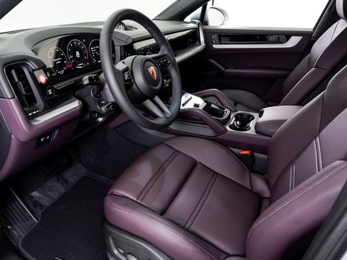 New 2026 Porsche Cayenne Coupe AWD/4WD image 4