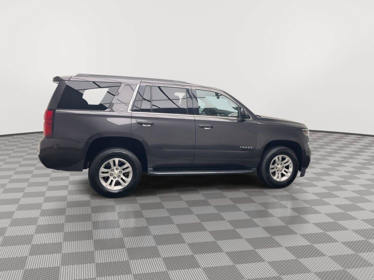 Used 2018 Chevrolet Tahoe LT AWD/4WD image 45
