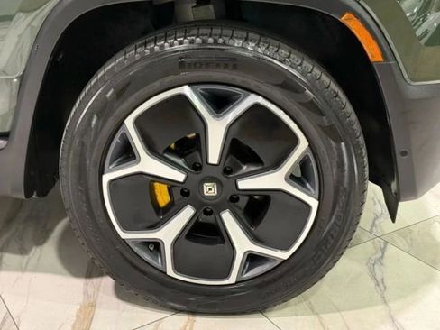 Used 2022 Rivian R1T Adventure image 21