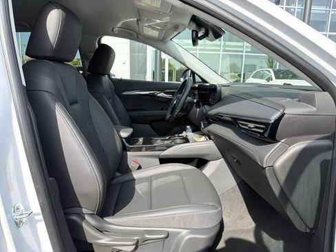 Used 2025 Buick Envision Preferred AWD/4WD image 17