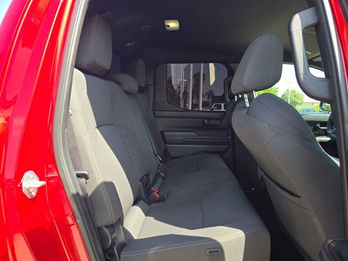 Used 2024 Toyota Tacoma SR5 AWD/4WD image 12