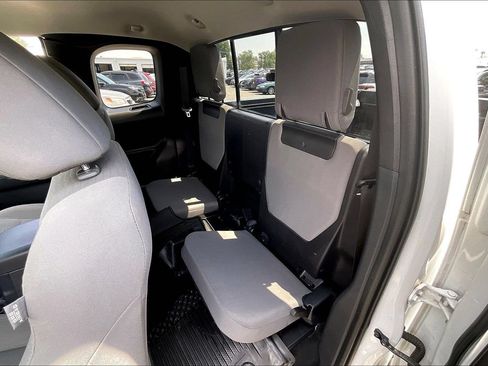Used 2019 Toyota Tacoma SR w/ SX Package AWD/4WD image 20