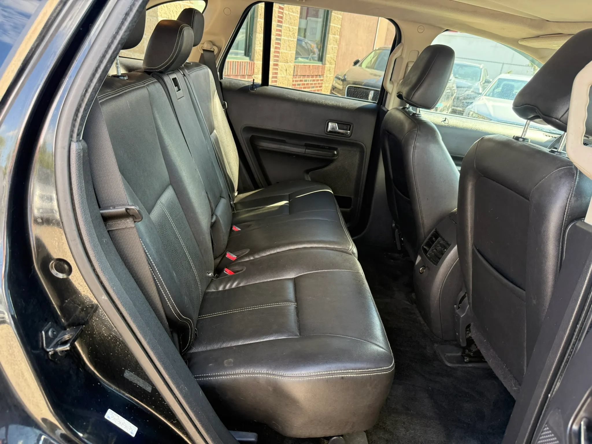 Used 2010 Ford Edge Limited FWD image 29