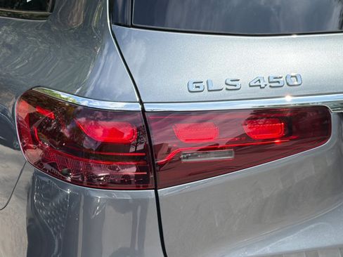 New 2026 Mercedes-Benz GLS 450 4MATIC image 27