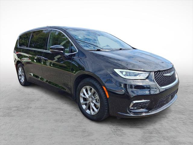 Certified 2026 Chrysler Pacifica Limited FWD image 7