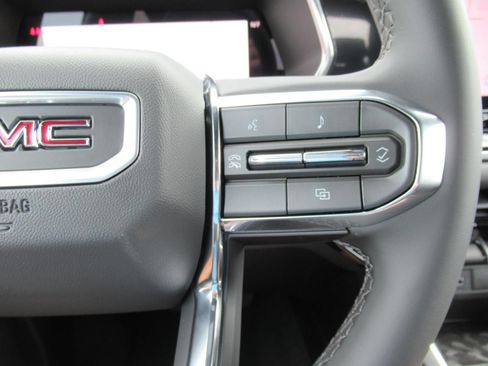 New 2026 GMC Canyon Elevation w/ Convenience Package RWD image 25