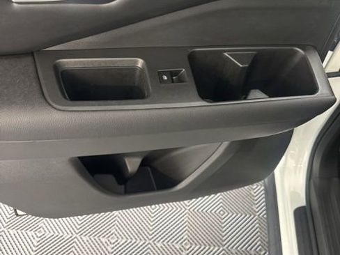 Used 2024 Nissan Pathfinder SL AWD/4WD image 29