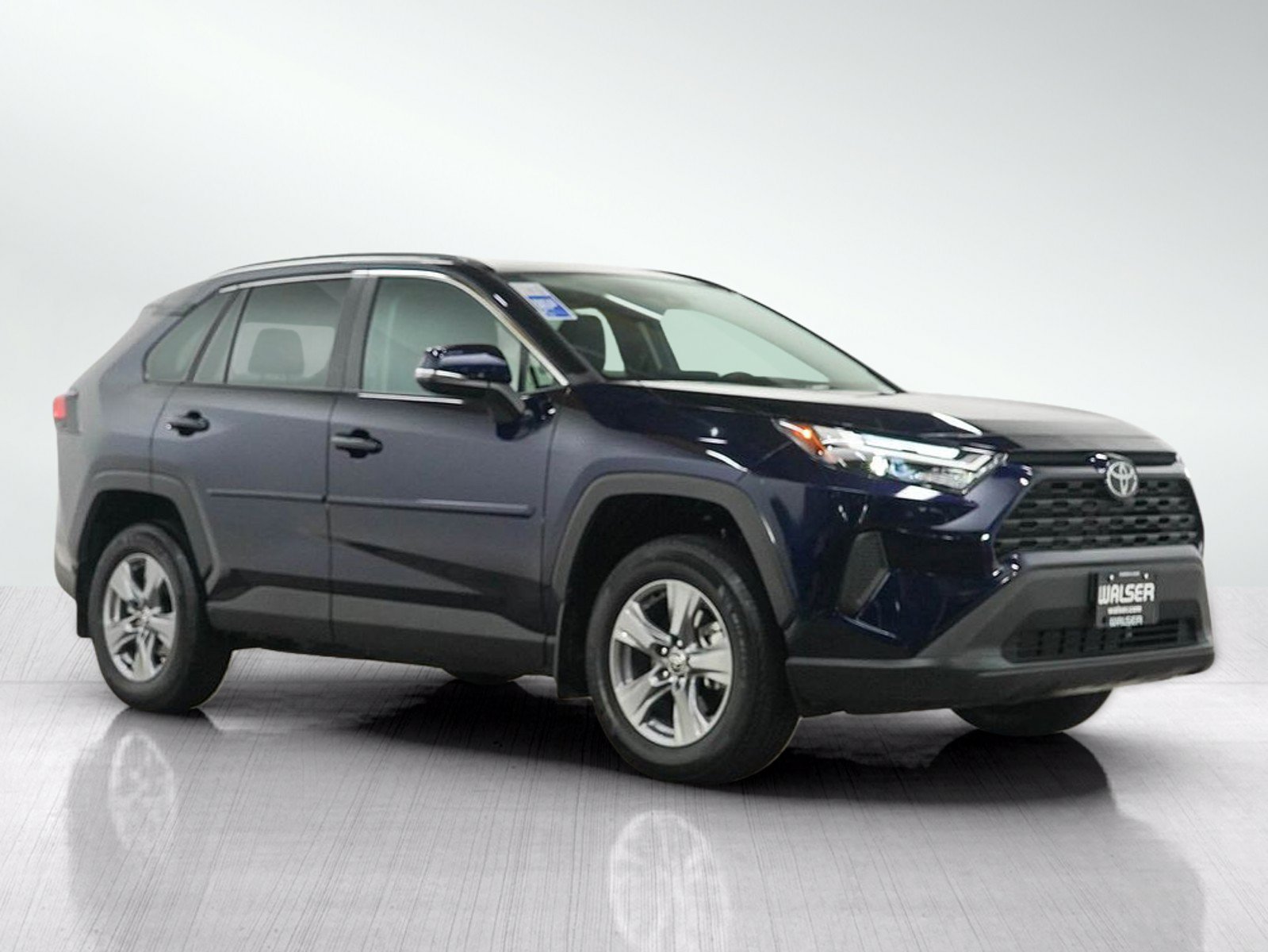 Used 2022 Toyota RAV4 XLE w/ Convenience Package AWD/4WD image 7