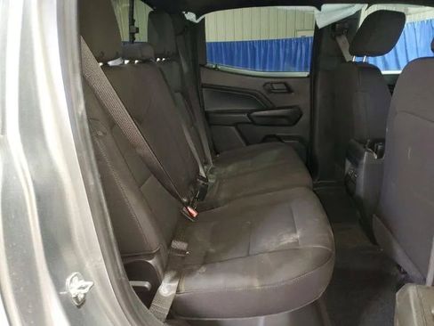 Used 2025 Chevrolet Colorado W/T image 10