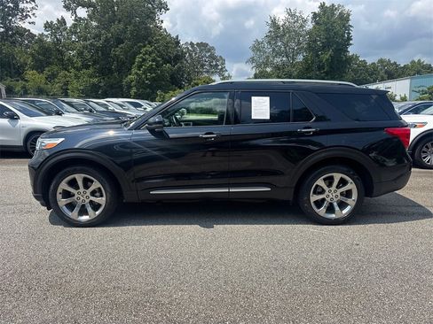 Used 2020 Ford Explorer Platinum w/ Premium Technology Package image 4