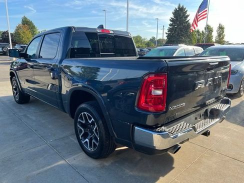 Used 2025 RAM 1500 Laramie AWD/4WD image 4