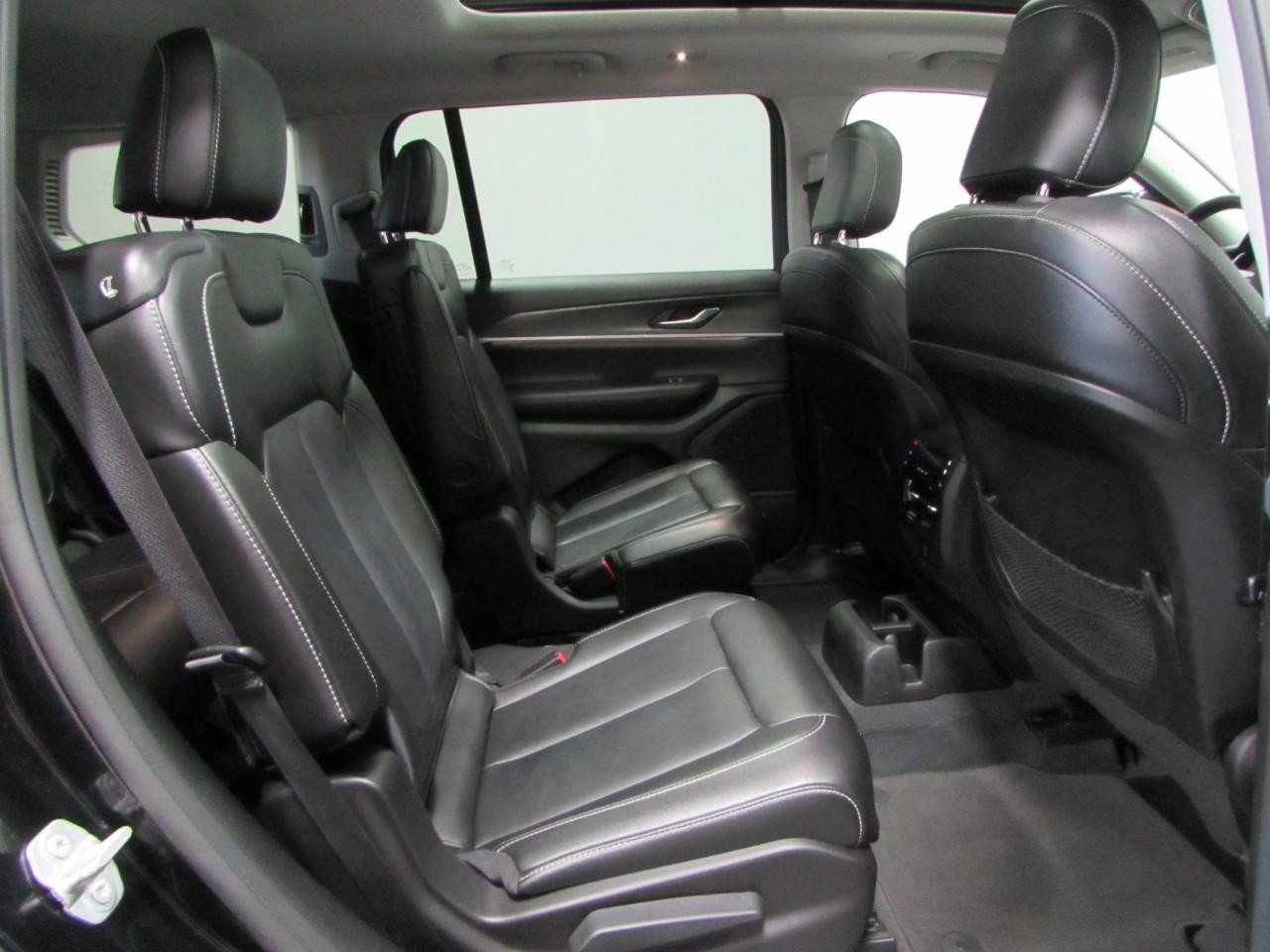 Used 2023 Jeep Grand Cherokee L Limited AWD/4WD image 20